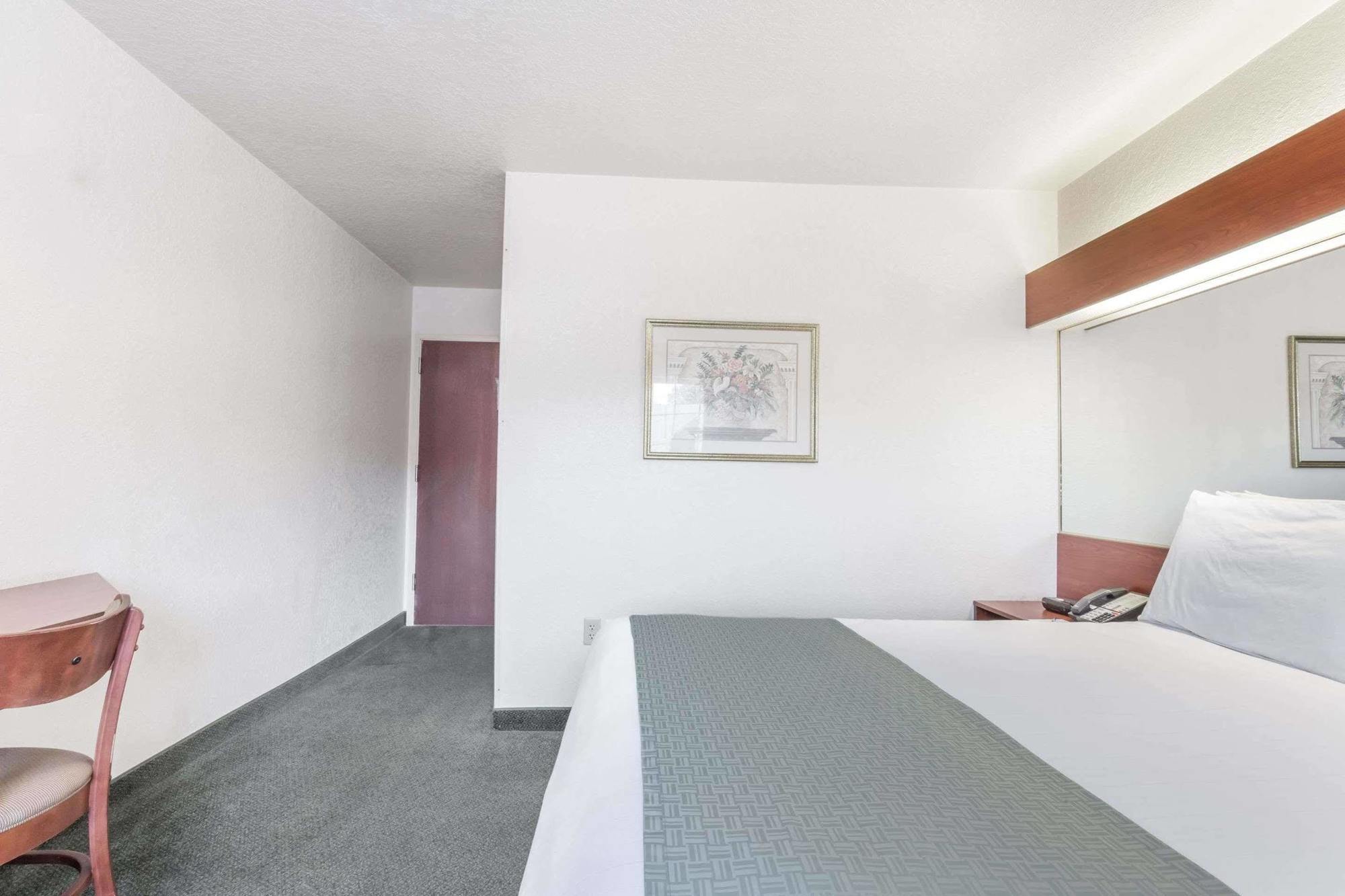Microtel Inn & Suites Marianna Exterior foto
